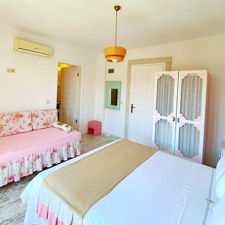 Kesre Hotel Alacatı Bagian luar foto