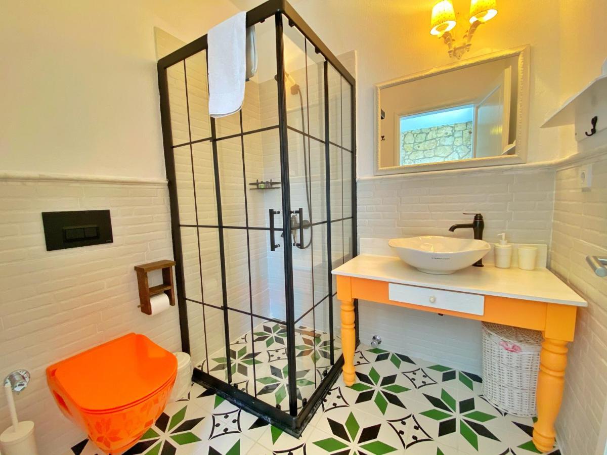 Kesre Hotel Alacatı Bagian luar foto