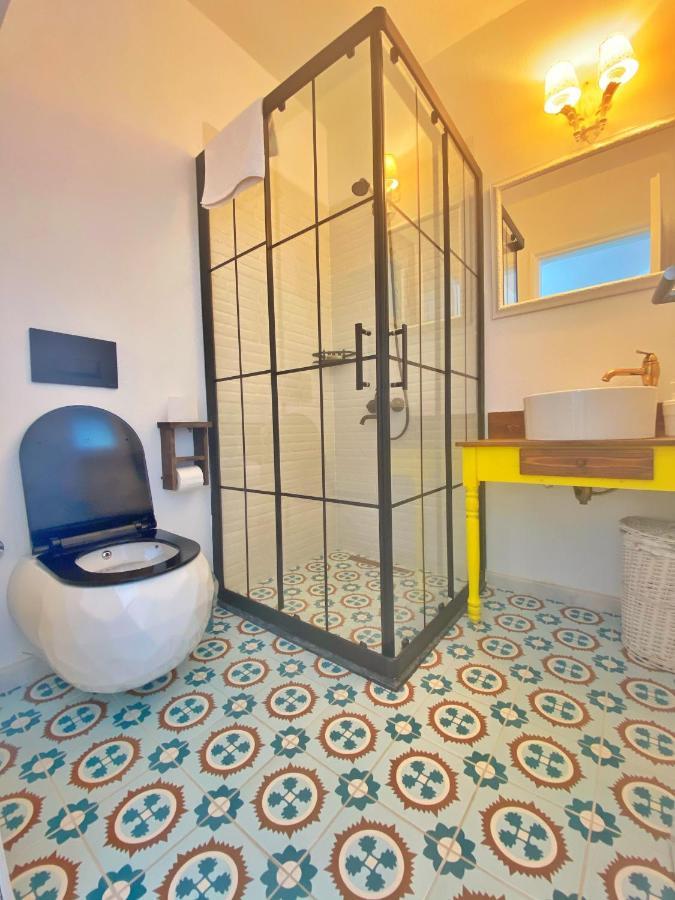 Kesre Hotel Alacatı Bagian luar foto